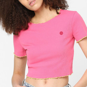 Top corto de alta calidad para mujer, material suave y elástico para uso diario informal, ajuste cómodo y estilo moderno. - Product Image 1