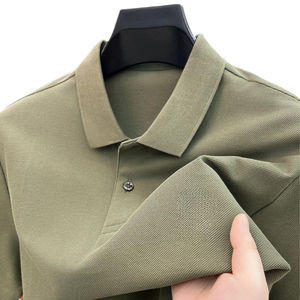 Polo à manches courtes gris foncé pour homme, coupe classique, en coton tricoté, décontracté, respirant, couleur unie, col classique - Product Image 2