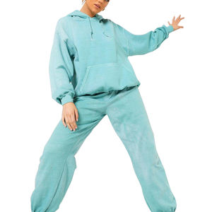 Sweats à capuche en molleton délavé style décontracté, personnalisables en gros avec logo imprimé numériquement sur le devant, teinture unie pour l'hiver - Product Image 4