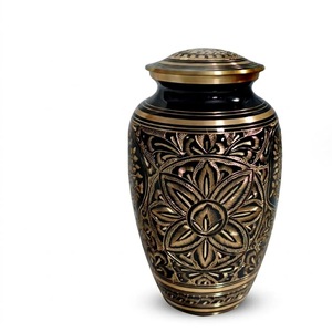 Urne funéraire artisanale élégante en laiton, durable, ovale, de style bohème, avec couvercle sécurisé, pour la retraite et les vœux de rétablissement - Product Image 1