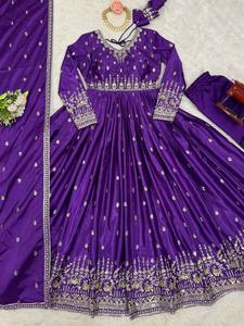 Nouvelle Tendance : Ensemble de Soirée Designer en Soie Américaine Lourde avec Broderie de Paillettes, Pantalon et Dupatta – Longueur Cheville, Infroissable - Product Image 5