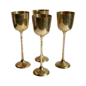 Copa de Latón Hecha a Mano de Estilo Indio, Copa de Vino Tradicional Sostenible de 500 ml, Colores y Logotipo Personalizables - Product Image 1