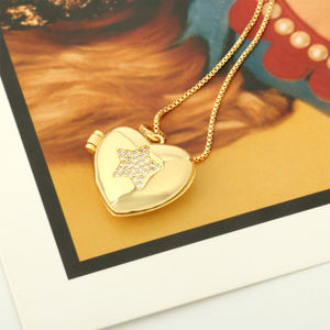 Colgante de Corazón Dorado con Diseño de Estrella y Diamantes, Chapado en Oro de 22k, Collar Romántico para Mujer, Joyería para Uso Diario - Product Image 1
