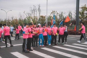 Camiseta de Manga Corta de Alta Visibilidad, Tejido de Malla Fluorescente Reflectante, Informal, con Letras, Ropa de Seguridad de Secado Rápido - Product Image 6