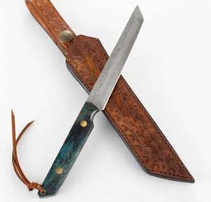 Cuchillo utilitario de acero de Damasco hecho a mano con mango de madera estabilizada azul y funda de cuero grabado. - Product Image 3