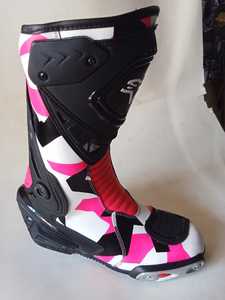 Botas de Motocicleta Personalizadas, Botas de Cuero con Impresión UV, Diseño Personalizado, Botas de Motociclista de Alto Rendimiento - Product Image 3