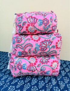 Large Reusable Vintage Eco-Friendly Water Resistant Cotton Quilted Floral Block Printed Handmade Cosmetic Makeup Bag Zipper Gift - Product Image 5