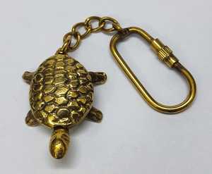 Llavero de Metal con Diseño de Tortuga de Latón Pulido Estilo Anime, Cadena Decorativa, Anillo Ovalado con Gancho de Resorte, Forma de Tortuga, Hecho a Mano - Product Image 1