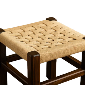 Tabouret en teck minimaliste Jin, meuble d'appoint artisanal pour intérieur avec revêtement naturel mat, pour usage résidentiel et commercial - Product Image 3