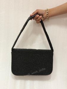 Sac à bandoulière de luxe pour femme, motif chien perlé, sac de soirée indien entièrement fait main, accessoire de mode exporté mondial - Product Image 5