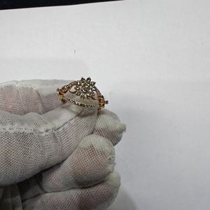 Elegantes anillos de diamantes de cóctel de oro rosa para mujer Diseño elegante de moda - Product Image 2