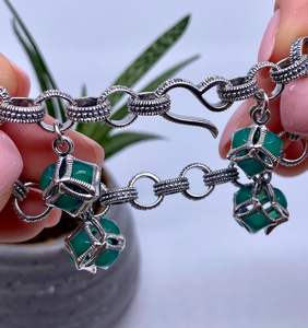 Piedra Preciosa de Ónix Verde Natural, Certificada por IGI, Estilo Vintage, Plata de Ley 925, Joyería Fina Hecha a Mano, Regalo para Mujer, Venta al Por Mayor - Product Image 1