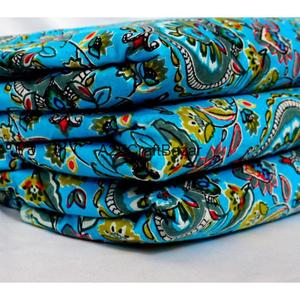 Tissu en Coton Pur 100% Tissé Léger, Respirant et à Séchage Rapide, Imprimé à la Main Indien, Écologique, Fil 60S/60S, pour Femme - Product Image 2