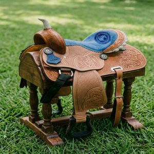 Silla de montar western de cuero genuino con diseño cómodo para equitación de placer, entrenamiento, uso en ranchos, senderismo y equitación. - Product Image 4