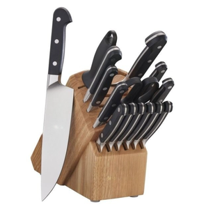 Colección de Cuchillos de Cocina Brown Block con Mangos Negros Remachados, Hojas Plateadas y Tijeras para Cortar en Cubos, Picar y Preparar Alimentos - Product Image 1