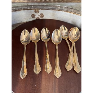 Elegant Wholesale Supply Custom Design Mirror Polish Silver Flatware Metal Highest Quality Luxury Cutlery Set for Hotels - Product Image 1