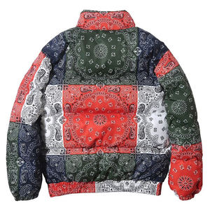 Veste matelassée légère coupe-vent et imperméable à capuche, isolée pour l'hiver, la randonnée et le camping - Product Image 2