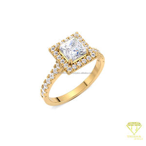 Bague de fiançailles en moissanite taille princesse avec halo de diamants en or jaune 14 carats, bande pavée, pour mariage, promesse ou anniversaire - Product Image 2
