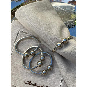 แหวนรองผ้าเช็ดปากรูปใบเมเปิ้ลสีทองทำมือ ชุดของขวัญสุดหรู ที่ใส่กระดาษเช็ดปาก แหวนตกแต่งสำหรับร้านอาหาร และอุปกรณ์จัดงานปาร์ตี้อื่นๆ - Product Image 3