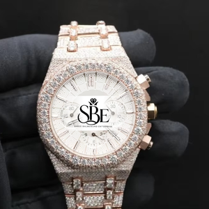 Montre Diamant Blanc Glacé de Qualité Exceptionnelle, Boîtier en Acier Inoxydable, Mouvement Quartz ETA, Verre Saphir, Idéale pour les Événements et Soirées - Product Image 1