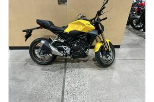 Motocicleta de Calle CB300R ABS de 300cc para Adultos, Modelo 2026, con EFI, ABS y Características Deportivas Naked Premium - Product Image 4