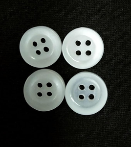 Boutons ronds modernes à 4 trous en nacre blanche, véritable corne écologique, FAIZA CRAFT, lot de boutons pour blazers, costumes, manteaux, faits à la main en Inde - Product Image 6