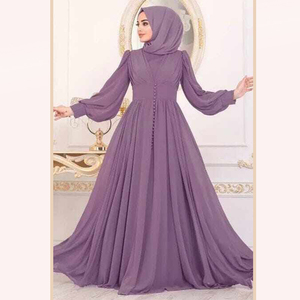 Abaya élégante en satin de Malaisie, mode musulmane personnalisée, robe de soirée plissée à volants avec boutons sur le devant et logo imprimé à manches longues - Product Image 6