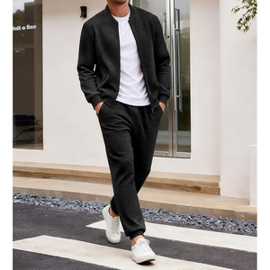 Ensemble de sport en coton sur mesure pour homme |   Survêtement personnalisé en 2 pièces pour le fitness et les équipes - Product Image 4