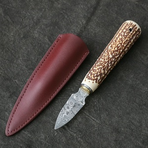 Cuchillo de té tradicional de madera con hoja de acero damasco y mango con anillo dorado - Product Image 3