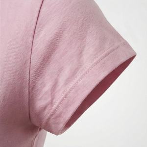 เสื้อยืดผู้หญิงผ้าซาตินโพลีเอสเตอร์ ระบายอากาศได้ดี แขนสั้น คอกลม คุณภาพสูง ผลิตตามสั่ง โรงงานผู้ผลิต สไตล์ฤดูร้อน - Product Image 6