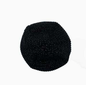 Gorro de Punto Acrílico Unisex Personalizado para Invierno, Color Sólido, con Logotipo Bordado Personalizado para Uso Diario - Product Image 4