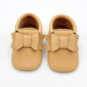Chaussures pour bébé en cuir personnalisées, semelle souple antidérapante, premières chaussures de marche, confortables, flexibles, légères, pour un usage quotidien - Product Image 3