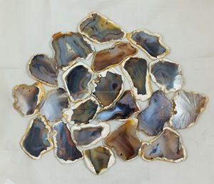 พลอยคาโบชองขัดเป็นชิ้นโมราธรรมชาติทรงหลังเบี้ยขนาดใหญ่มีรูปร่างและขนาดแตกต่างกันขายส่งจำนวนมาก - Product Image 3