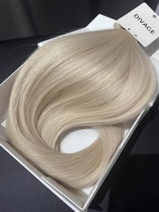 วิกผมแท้สีบลอนด์แพลตตินั่มแบบเรมี่  พร้อมเชือกผูกด้านหน้า  ไรผมธรรมชาติ  เรียบลื่นดุจแพรไหม  ใช้งานได้นาน  มีจำหน่ายแล้ว - Product Image 3