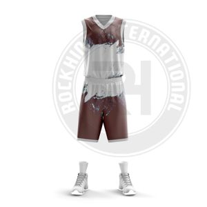 Tenue de basketball prête pour le jeu, en polyester, finition lisse, design respirant pour l'entraînement et les matchs des joueurs - Product Image 1