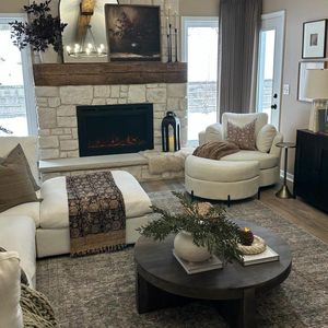 Élégant petit pot de rangement en verre avec couvercle en laiton pour l'organisation de la salle de bain - Product Image 6