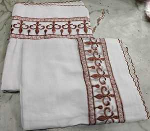 Chal IMMAH Blanco de Alta Calidad, Ligero y Duradero, de Algodón Voile con Bloques de Color para Hombre, Ideal para Invierno - Product Image 3