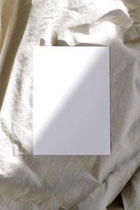 Feuilles de papier décoratives faites à la main très vendues pour les couvertures de journaux et les cartes de vœux, formats A4 et A5, pour mariages et occasions spéciales - Product Image 5