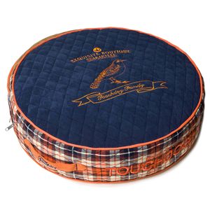 Coussin pour chien Bark Royale Designer Fleece Plaid, lits pour animaux de compagnie élégants, arrondis et surélevés - Product Image 1