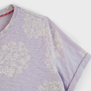 เสื้อยืดคอกลมแขนสั้นผู้หญิง สีม่วงอ่อน พิมพ์ลายต้นไม้ ทรงหลวม ลำลอง ผ้าเจอร์ซีย์ ระบายอากาศได้ดี ใส่ได้ทั้งฤดูใบไม้ผลิและฤดูร้อน - Product Image 4