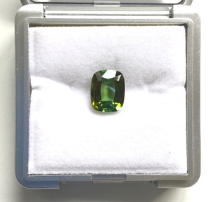 Pierre de tourmaline verte naturelle de 4,90 carats, taille coussin, pour la création de bijoux fins - Product Image 3