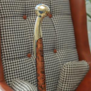 Canne de marche en bois sculptée à la main avec poignée en laiton poli, motif floral nautique, canne de marche en laiton massif pour hommes et femmes - Product Image 6