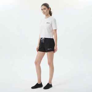 Conjunto Casual de Dos Piezas para Mujer, Camiseta Blanca de Algodón, Pantalones Cortos Negros, Corte Regular, Color Sólido, Ropa de Primavera/Verano - Product Image 1