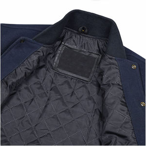 Veste de sport personnalisée en laine bleu royal pour homme, manches en polyester, col rabattu, broderie sur le devant, style bomber d'hiver - Product Image 4