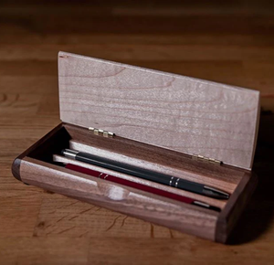 Boîte à crayons et stylos en bois d'acacia, faite à la main, prix abordable, pour l'école, la maison, rangement pour crayons, gommes, taille-crayons. - Product Image 1