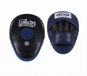 Guantes de Boxeo Profesionales Fairtex, Manoplas de Piel Genuina para Entrenamiento Diario de Muay Thai, Kickboxing y MMA - Product Image 5