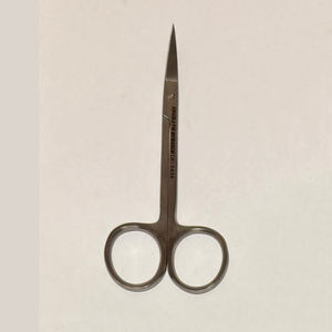 Tijeras de Uñas de Acero Inoxidable con Hoja Recta Afilada para Zurdos, Duraderas, Marca IRIS, CVD 11.5CM, Precio al por Mayor - Product Image 5