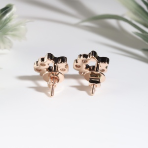 Pendientes con Cristales Redondos Brillantes Entrelazados, Motivo de Lazo Brillante en Oro Rosa, Joyería Clásica con Corona de Flores de Cristal - Product Image 2