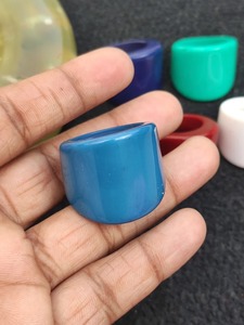 แหวนเรซิ่นทำมือประดับดอกไม้แห้งและกลิตเตอร์สำหรับผู้หญิง จัดจำหน่ายโดยตรงจากโรงงาน พร้อมส่งออก - Product Image 3