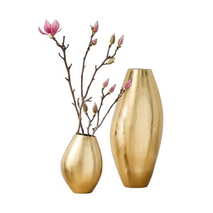 Jarrón Alto de Metal Dorado Antiguo Hecho a Mano y Ecológico, Juego de Jarrones de Hierro Premium para Decoración de Mesa, Sala de Estar y Dormitorio - Product Image 3